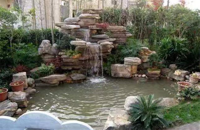 如皋庭院假山鱼池设计